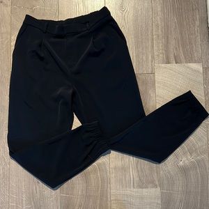 Women’s Uniqlo jogger pant